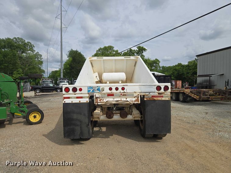 image for item ET5032 2010 Ranco bottom dump trailer