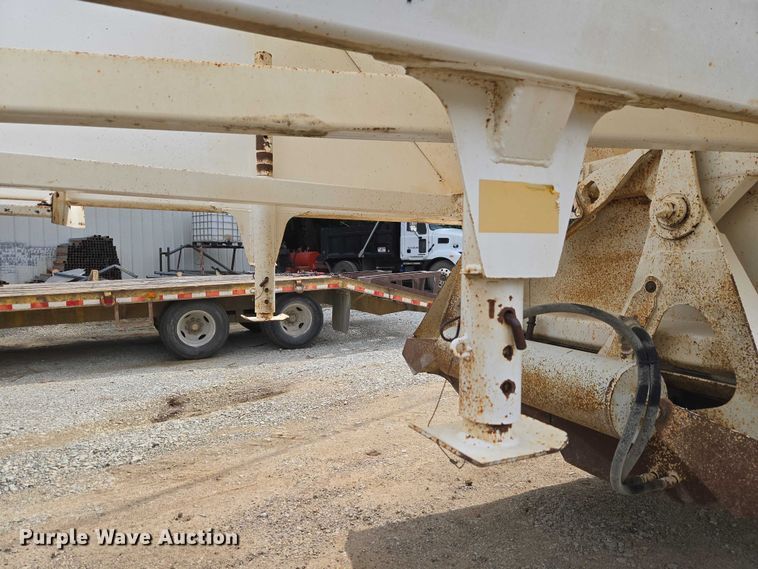 image for item ET5032 2010 Ranco bottom dump trailer