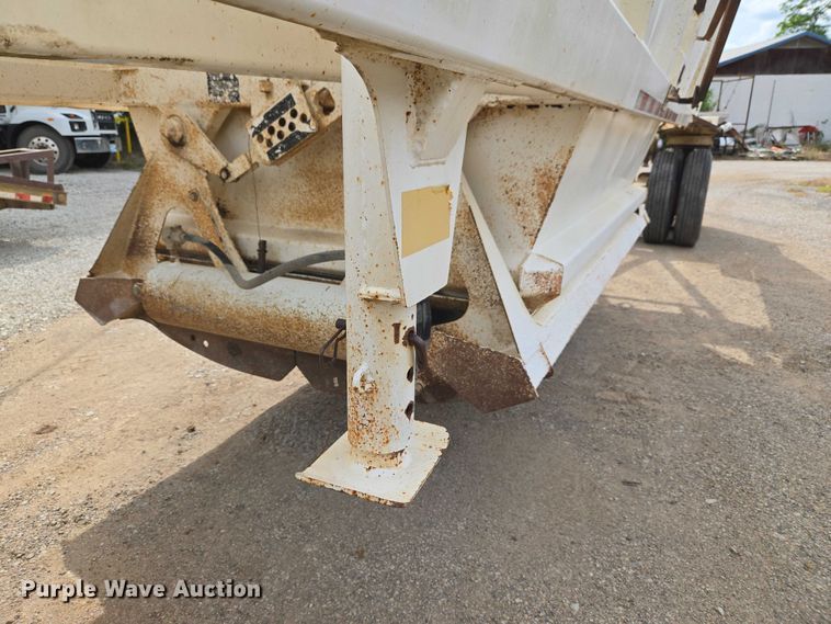 image for item ET5032 2010 Ranco bottom dump trailer