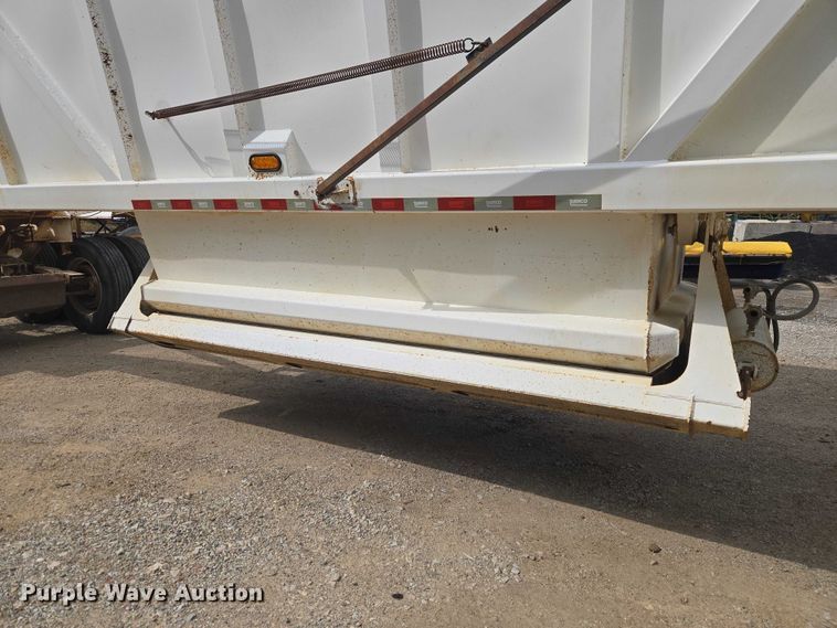 image for item ET5032 2010 Ranco bottom dump trailer