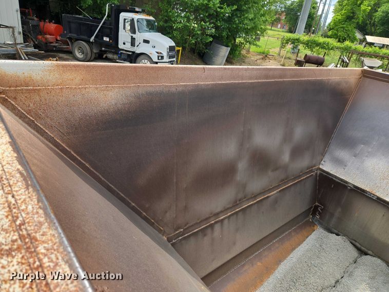 image for item ET5032 2010 Ranco bottom dump trailer