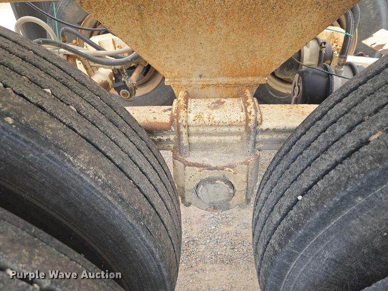 image for item ET5032 2010 Ranco bottom dump trailer