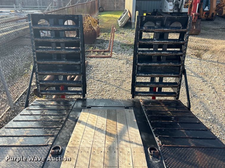 image for item EU0775 2021 Globe GTTU303-41-30 equipment trailer