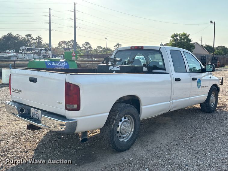 image for item EU0776 2004 Dodge Ram 2500 Crew Cab pickup truck