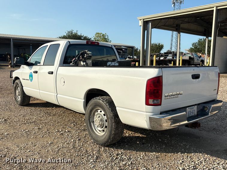 image for item EU0776 2004 Dodge Ram 2500 Crew Cab pickup truck