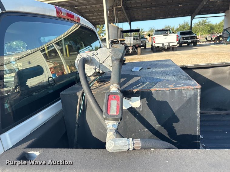 image for item EU0776 2004 Dodge Ram 2500 Crew Cab pickup truck