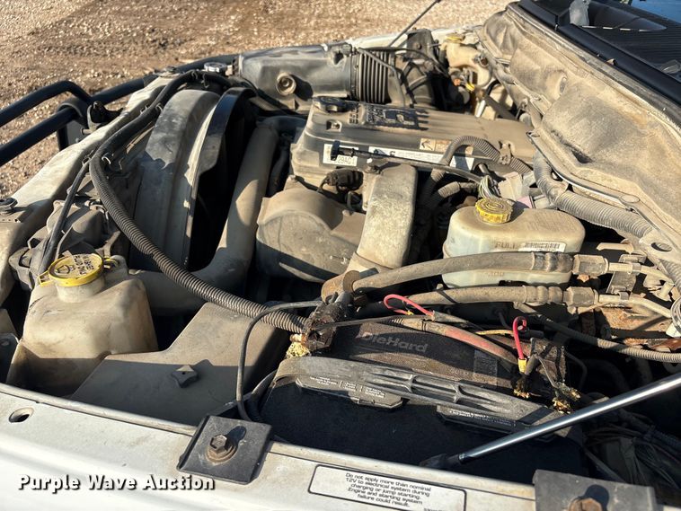image for item EU0776 2004 Dodge Ram 2500 Crew Cab pickup truck