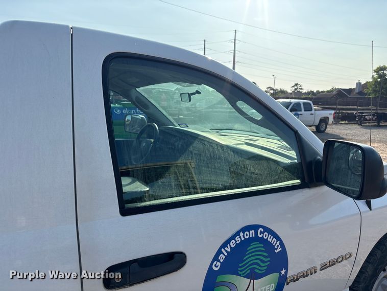 image for item EU0777 2005 Dodge Ram 2500 pickup truck