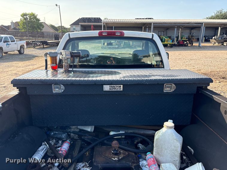 image for item EU0777 2005 Dodge Ram 2500 pickup truck