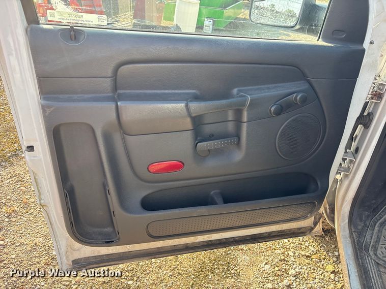 image for item EU0777 2005 Dodge Ram 2500 pickup truck