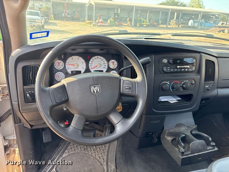 image for item EU0777 2005 Dodge Ram 2500 pickup truck