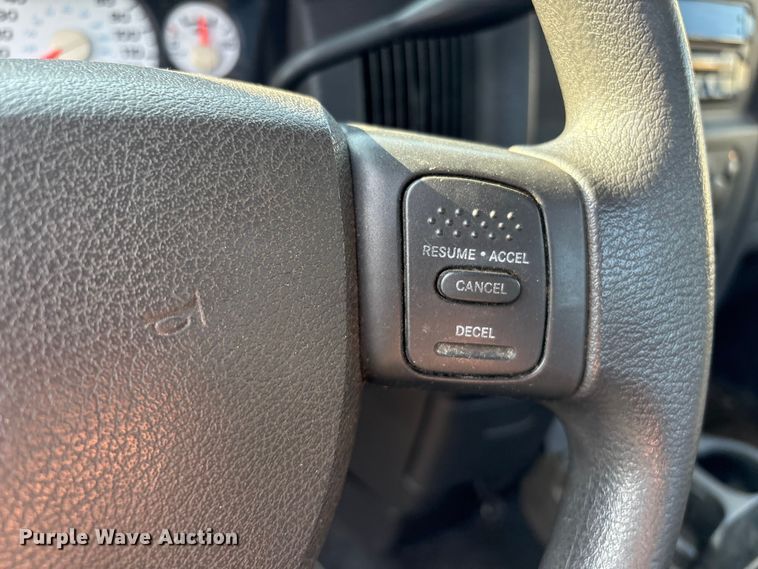 image for item EU0777 2005 Dodge Ram 2500 pickup truck
