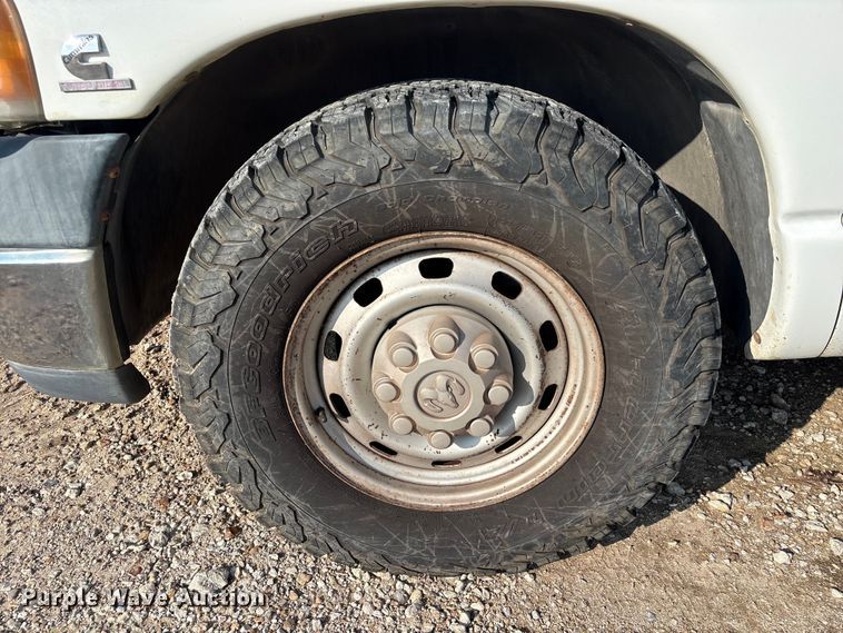 image for item EU0777 2005 Dodge Ram 2500 pickup truck