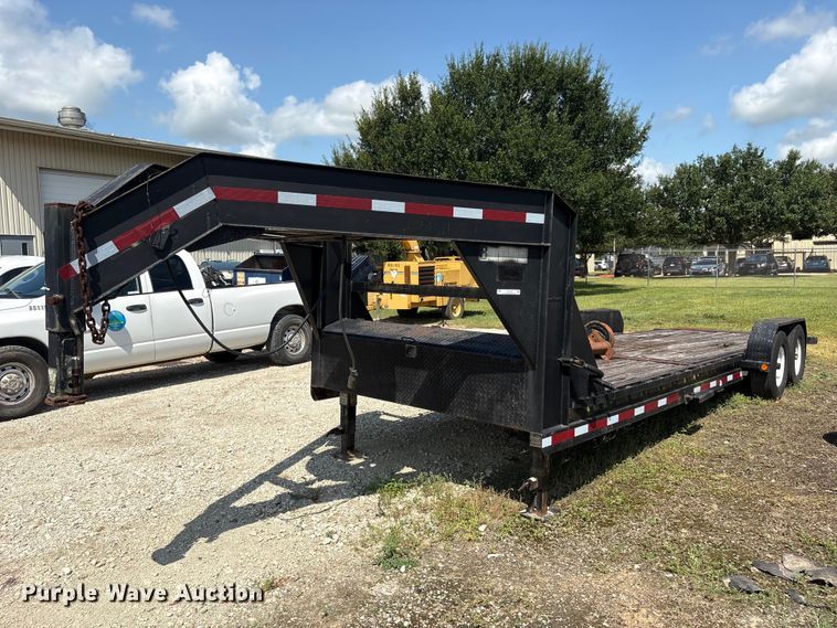 image for item EU0778 2007 PJ Trailers tilt deck equipment trailer
