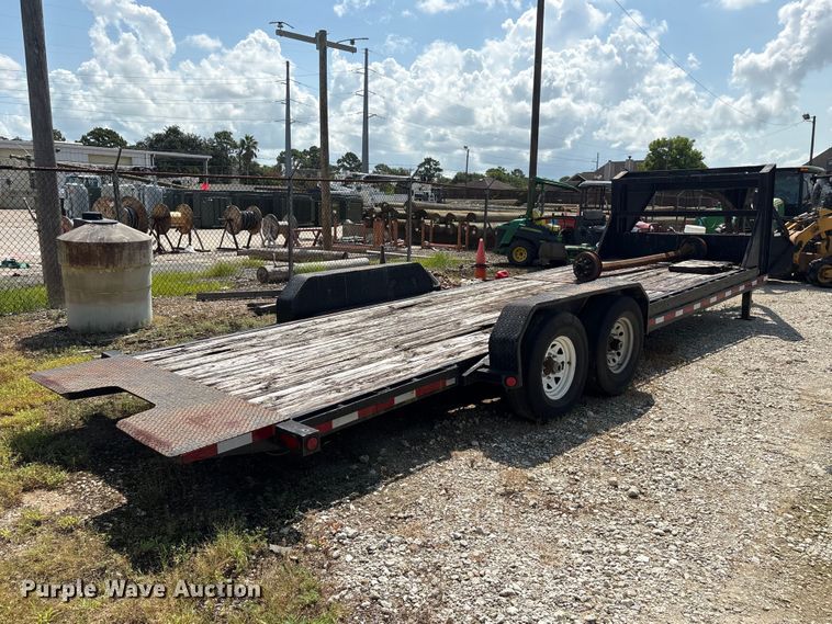 image for item EU0778 2007 PJ Trailers tilt deck equipment trailer