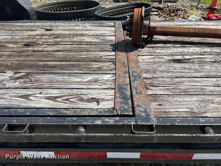 image for item EU0778 2007 PJ Trailers tilt deck equipment trailer