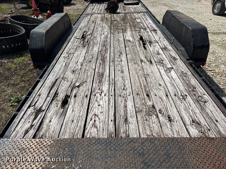 image for item EU0778 2007 PJ Trailers tilt deck equipment trailer