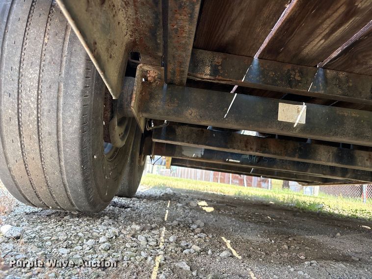 image for item EU0778 2007 PJ Trailers tilt deck equipment trailer