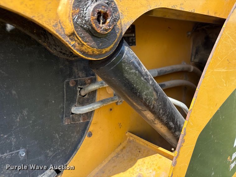 image for item EU0781 Caterpillar 299C tracked skid steer loader