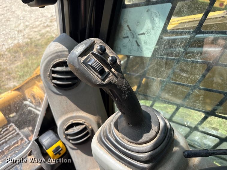 image for item EU0781 Caterpillar 299C tracked skid steer loader