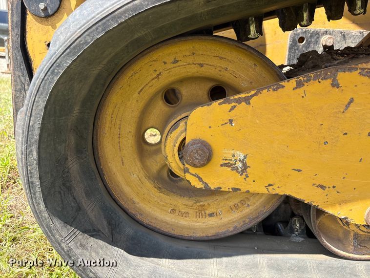 image for item EU0781 Caterpillar 299C tracked skid steer loader