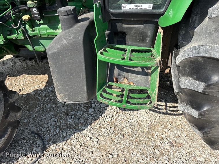 image for item EU0784 2013 John Deere 5085M MFWD tractor