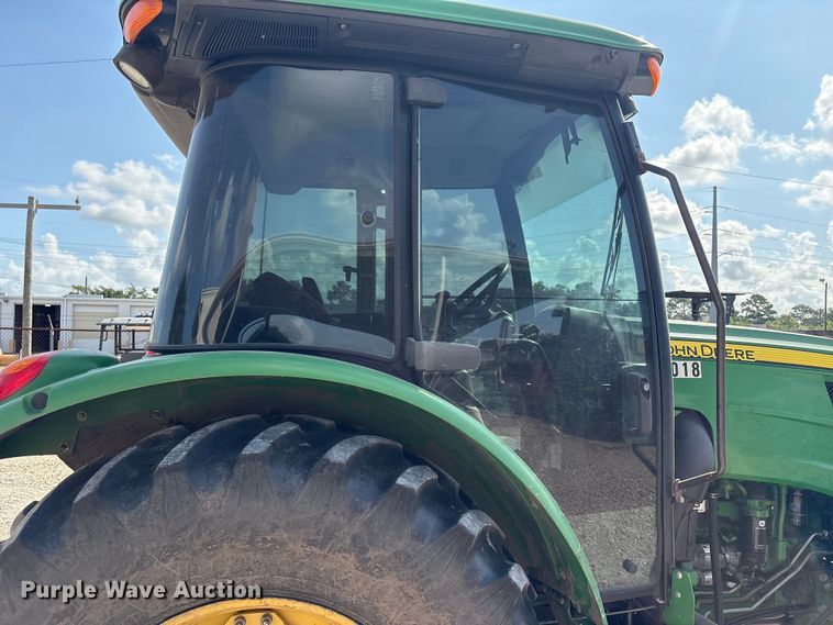 image for item EU0784 2013 John Deere 5085M MFWD tractor