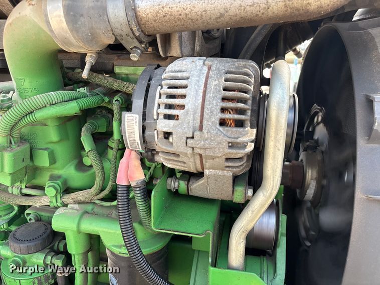 image for item EU0784 2013 John Deere 5085M MFWD tractor