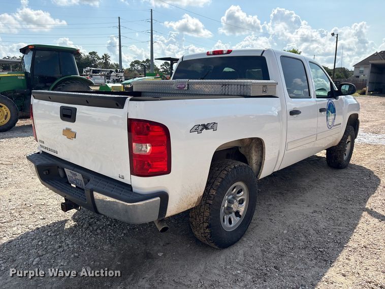 image for item EU0785 2012 Chevrolet Silverado Crew Cab pickup truck