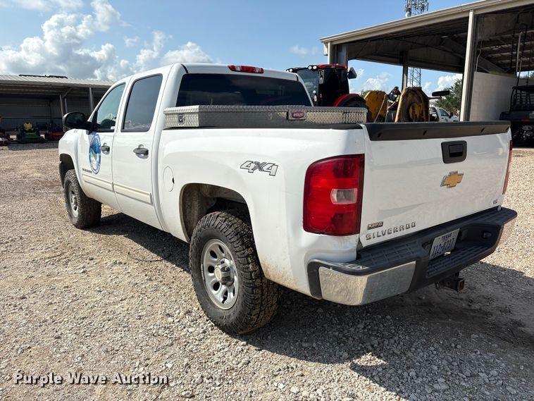 image for item EU0785 2012 Chevrolet Silverado Crew Cab pickup truck