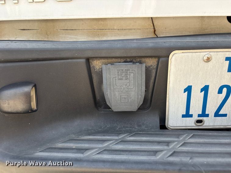 image for item EU0785 2012 Chevrolet Silverado Crew Cab pickup truck