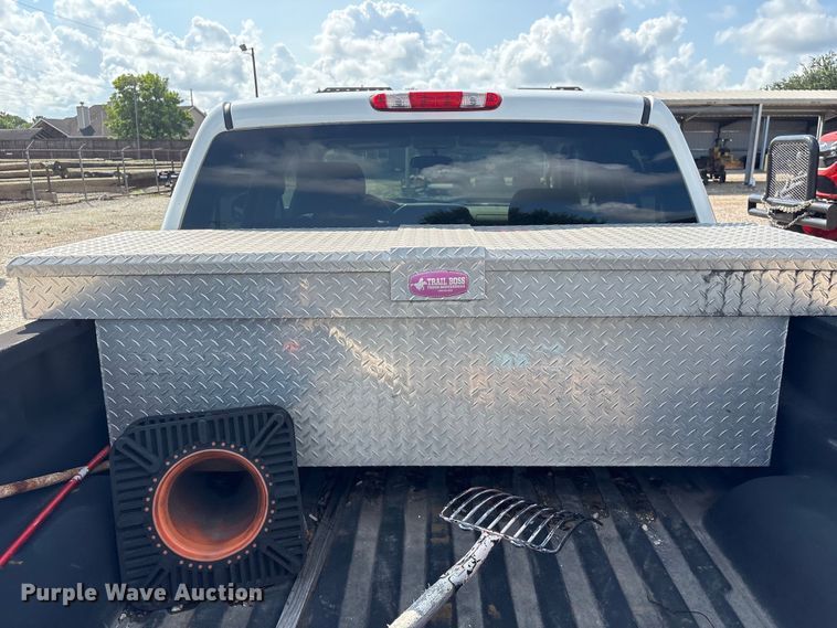 image for item EU0785 2012 Chevrolet Silverado Crew Cab pickup truck