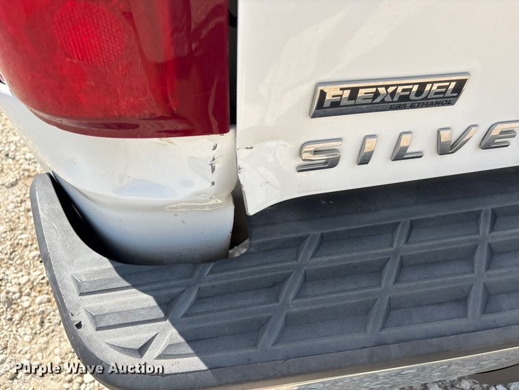 image for item EU0785 2012 Chevrolet Silverado Crew Cab pickup truck