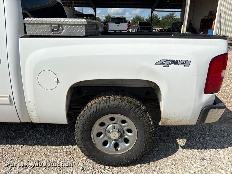 image for item EU0785 2012 Chevrolet Silverado Crew Cab pickup truck