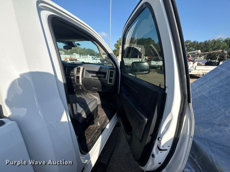 image for item EU0878 2017 RAM 1500 pickup truck