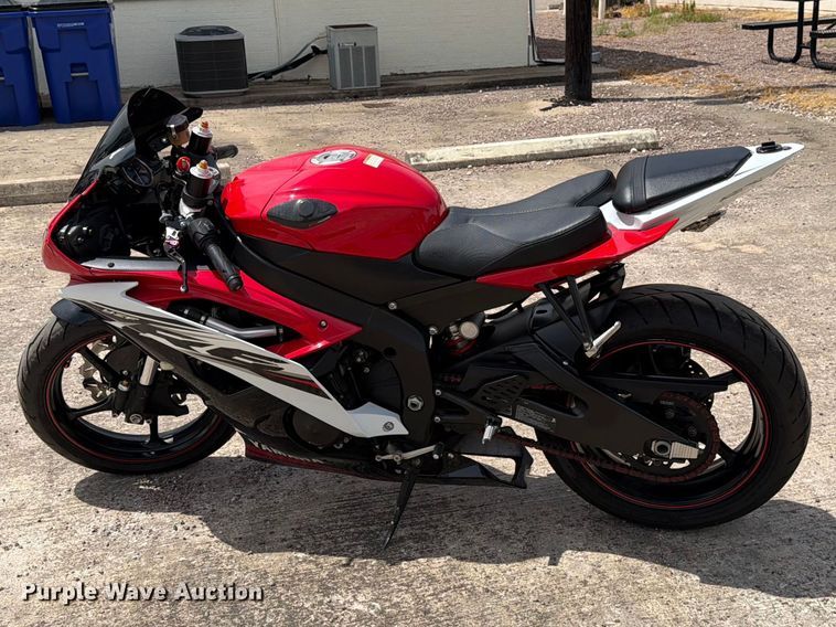 image for item EU5891 2014 Yamaha YZF R6 motorcycle