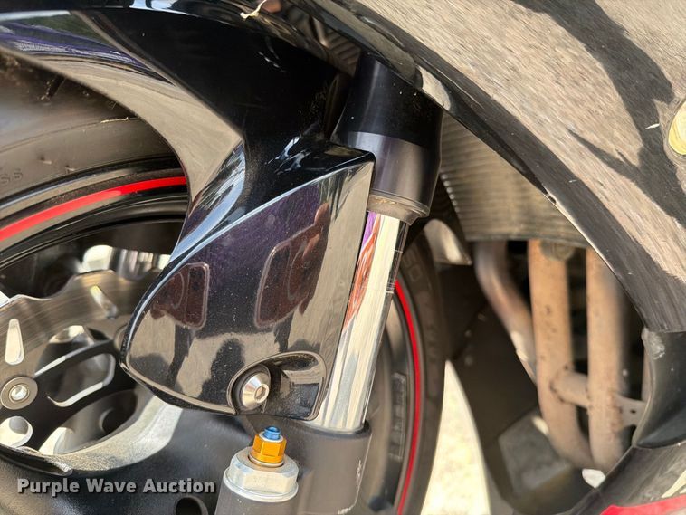 image for item EU5891 2014 Yamaha YZF R6 motorcycle