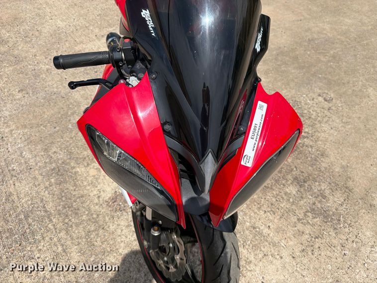 image for item EU5891 2014 Yamaha YZF R6 motorcycle