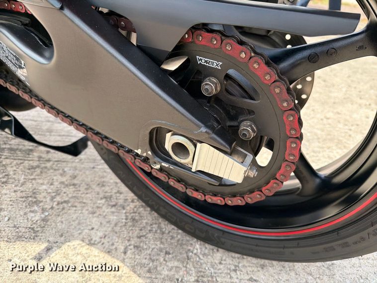 image for item EU5891 2014 Yamaha YZF R6 motorcycle