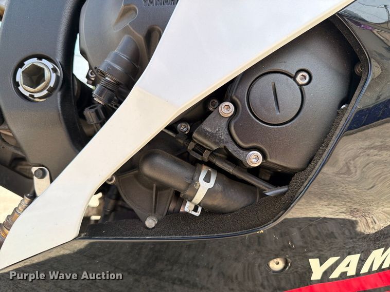 image for item EU5891 2014 Yamaha YZF R6 motorcycle