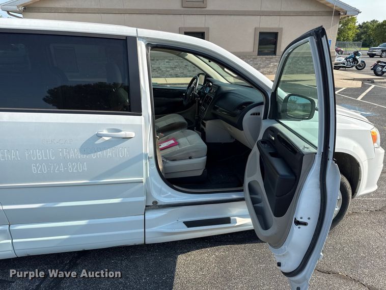 image for item EV6081 2016 Dodge Grand Caravan handicap accessible van
