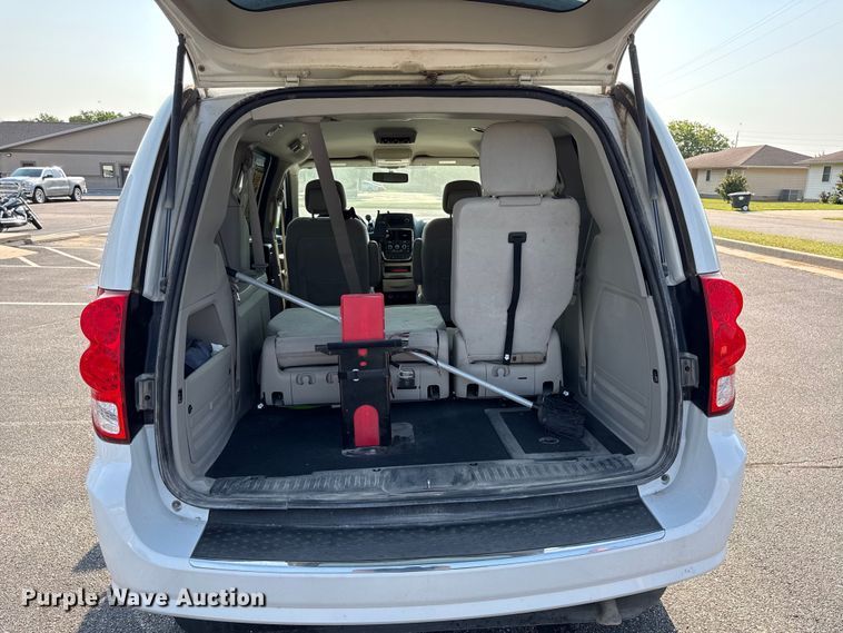 image for item EV6081 2016 Dodge Grand Caravan handicap accessible van