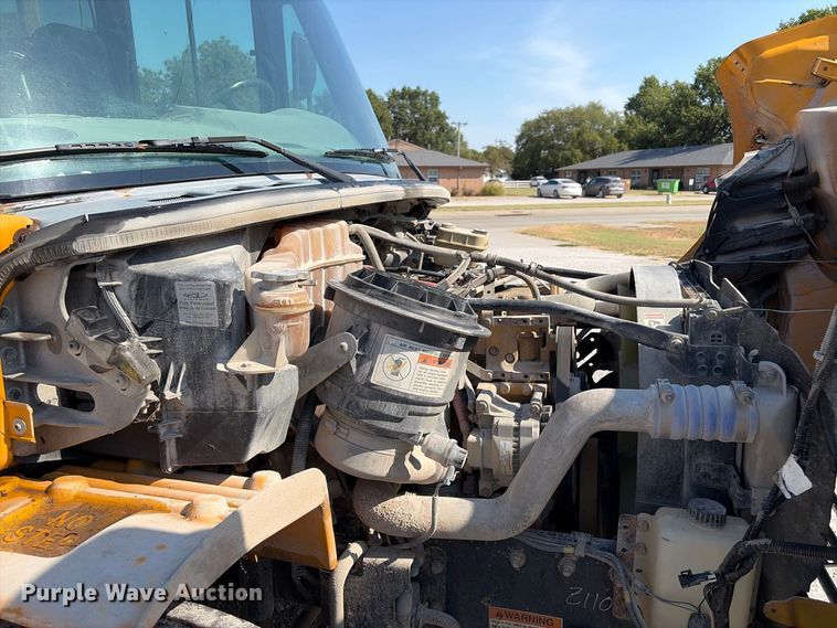 image for item EV6147 2008 Thomas Built B2 school bus