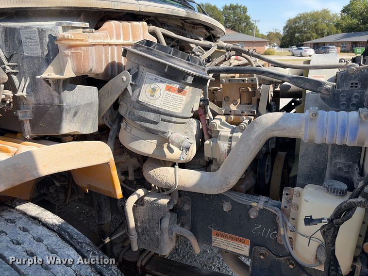 image for item EV6147 2008 Thomas Built B2 school bus