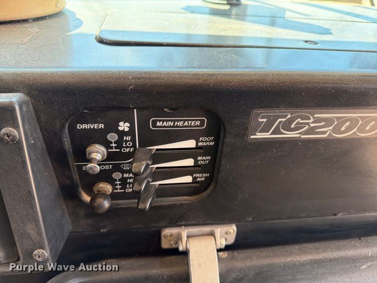 image for item EW1054 1996 Blue Bird TC2000 school bus