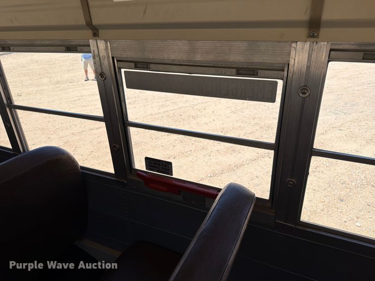 image for item EW1054 1996 Blue Bird TC2000 school bus