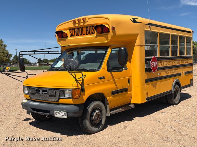image for item EW1055 2003 Ford E450 school bus