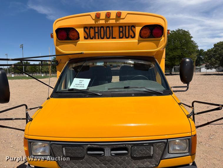 image for item EW1055 2003 Ford E450 school bus
