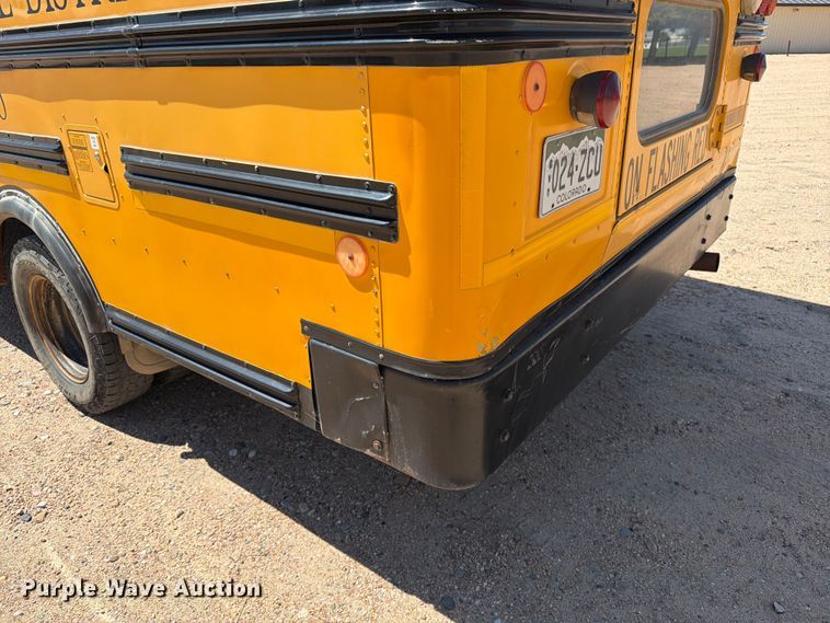 image for item EW1055 2003 Ford E450 school bus