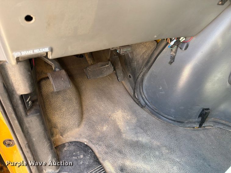 image for item EW1055 2003 Ford E450 school bus